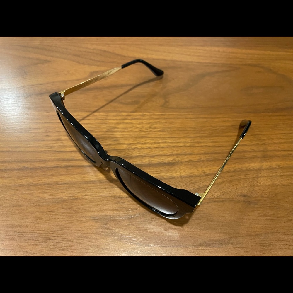 Gentle Monster Absente 01 Oversized Black Sunglasses w/ Case - Picture 2 of 8